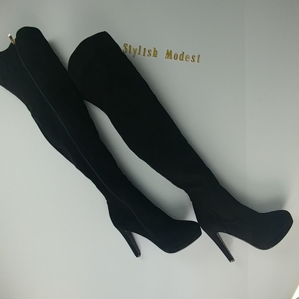 Womens Over the Knee Boot Size 8.5